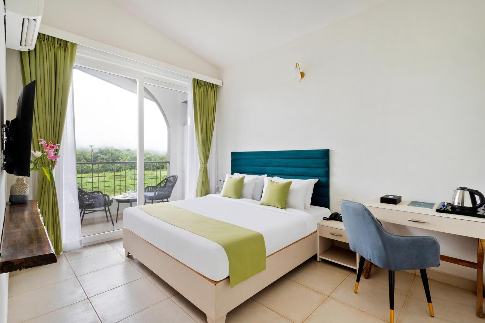 Stone Wood Hotel Amboli Amboli  ภายนอก รูปภาพ