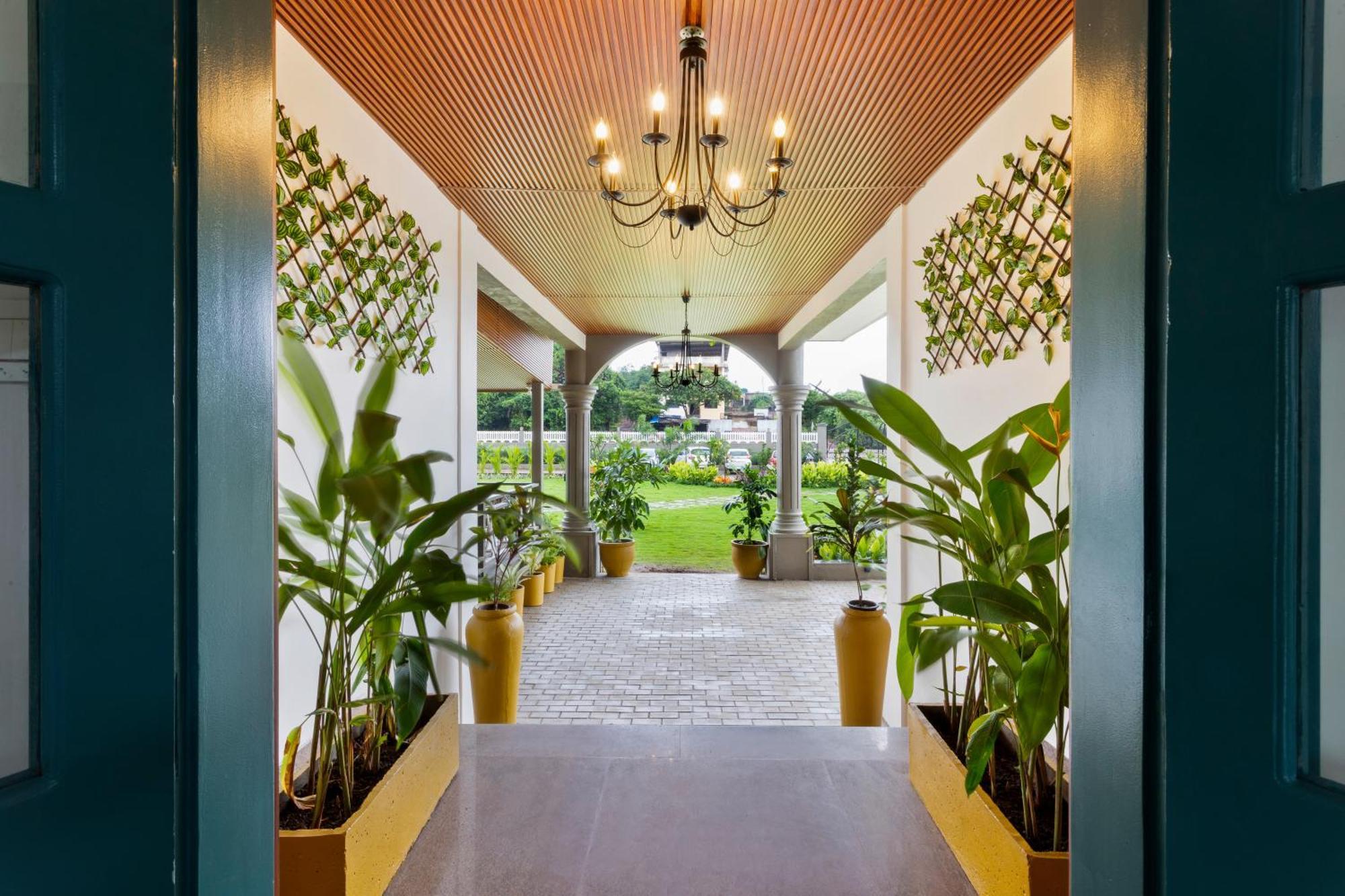 Stone Wood Hotel Amboli Amboli  ภายนอก รูปภาพ
