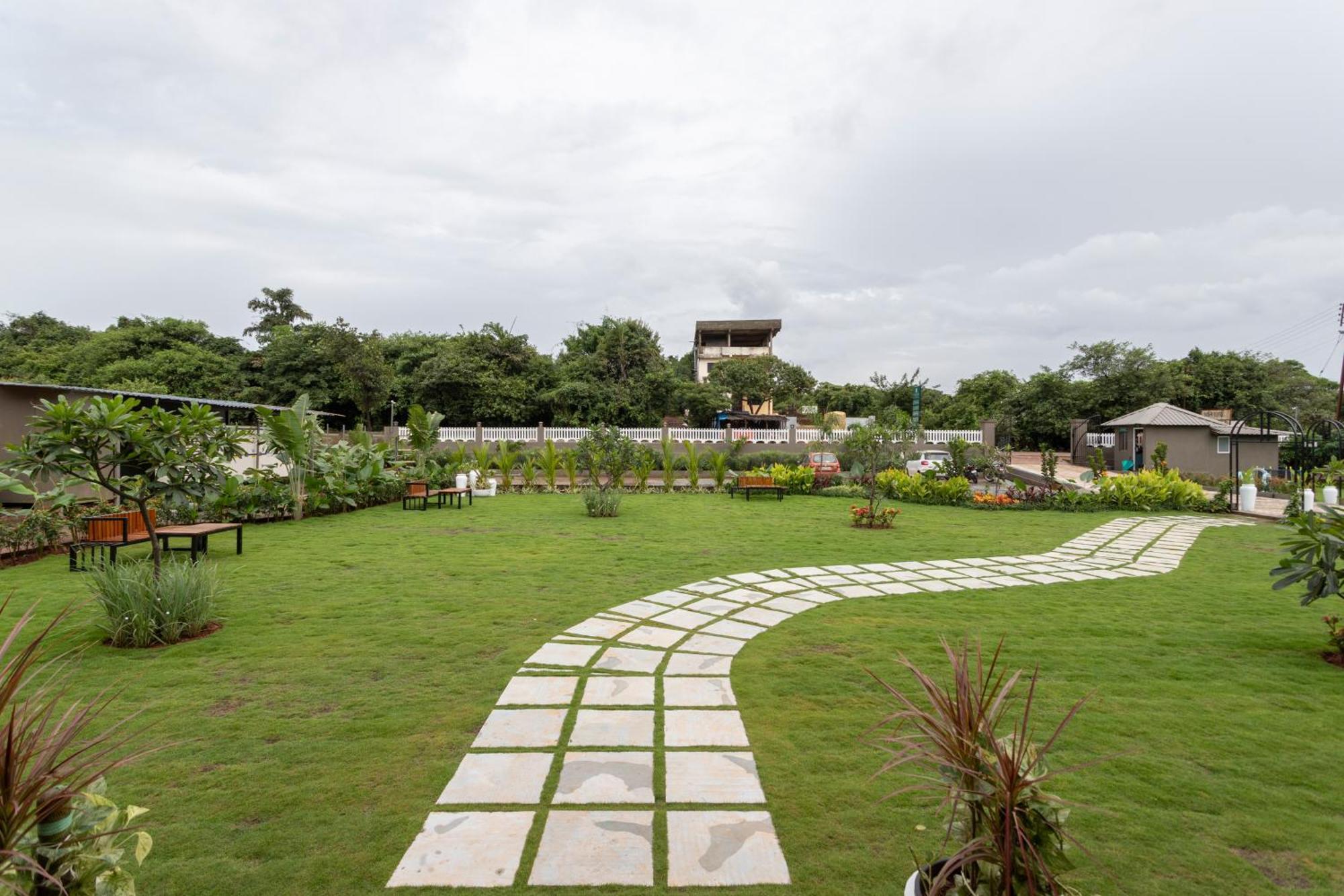Stone Wood Hotel Amboli Amboli  ภายนอก รูปภาพ