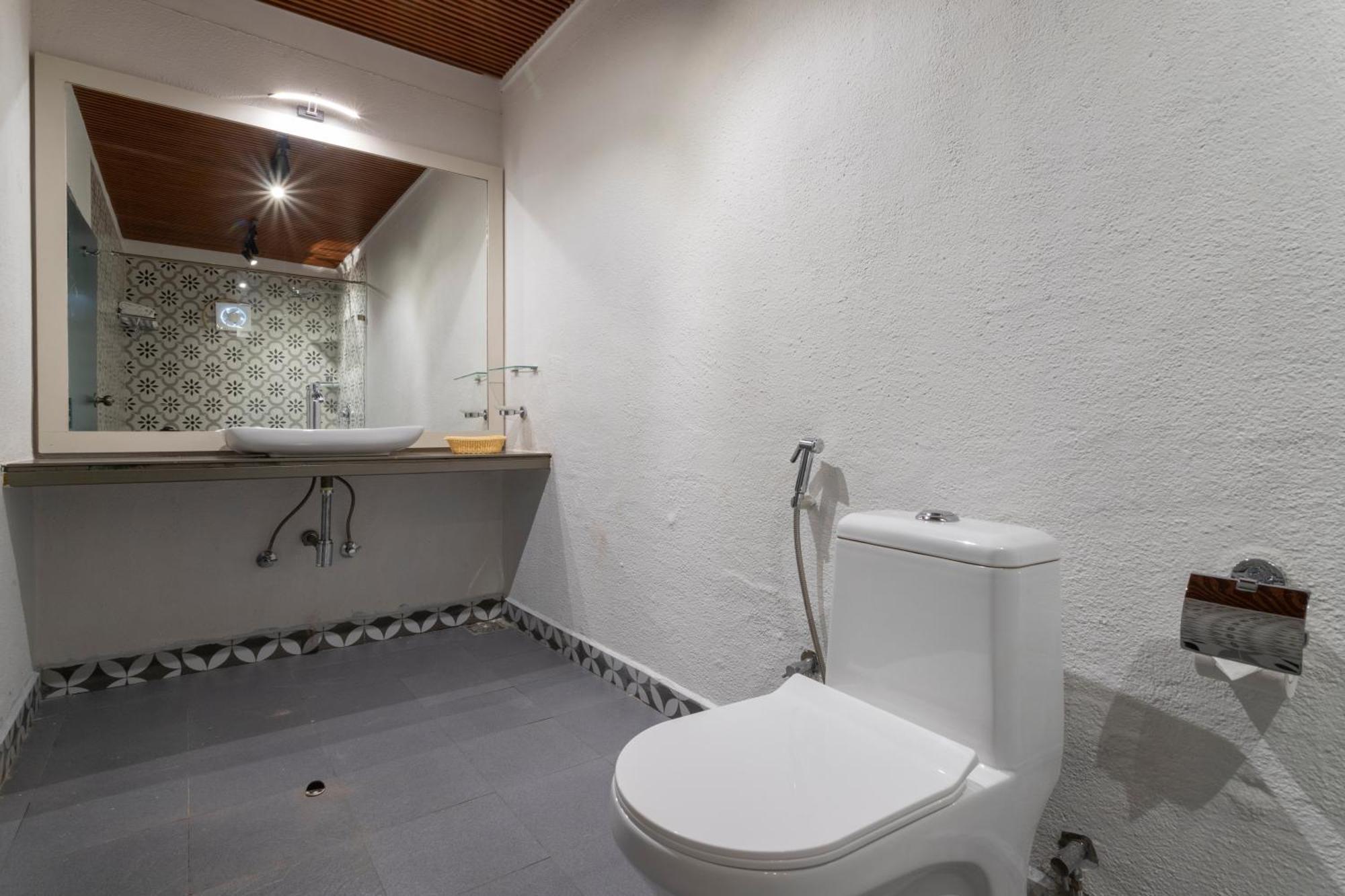 Stone Wood Hotel Amboli Amboli  ภายนอก รูปภาพ